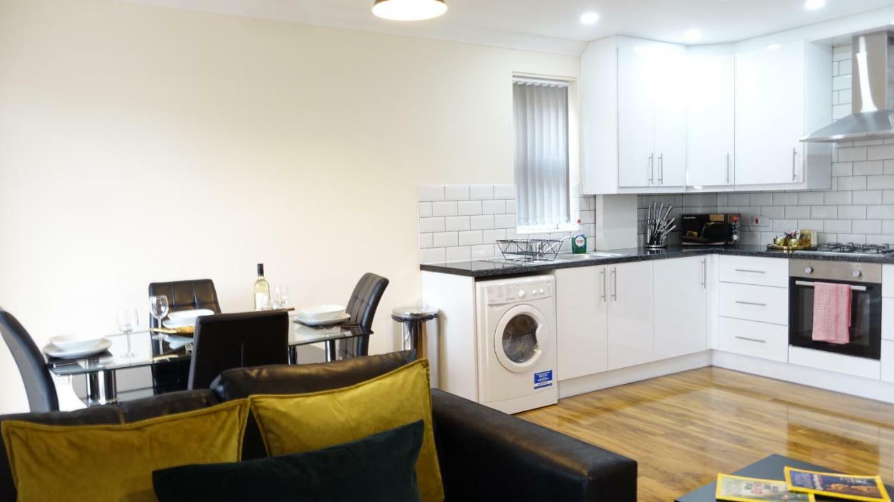 Luxury 2 Bed 2 Bath - Free Parking - 5Min To Airport - Sleeps 6 Apartment Ashford  Exterior foto