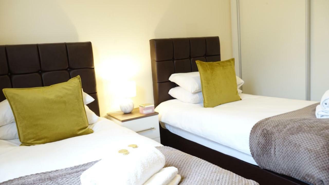 Luxury 2 Bed 2 Bath - Free Parking - 5Min To Airport - Sleeps 6 Apartment Ashford  Exterior foto