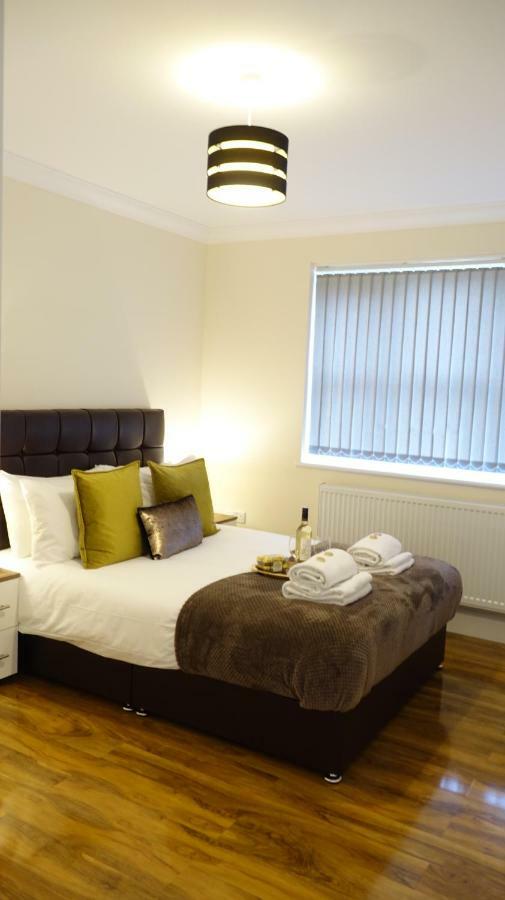 Luxury 2 Bed 2 Bath - Free Parking - 5Min To Airport - Sleeps 6 Apartment Ashford  Exterior foto