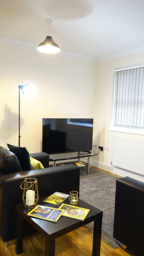 Luxury 2 Bed 2 Bath - Free Parking - 5Min To Airport - Sleeps 6 Apartment Ashford  Exterior foto