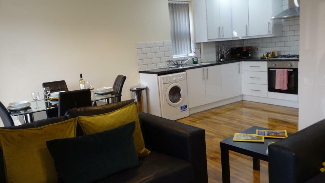 Luxury 2 Bed 2 Bath - Free Parking - 5Min To Airport - Sleeps 6 Apartment Ashford  Exterior foto