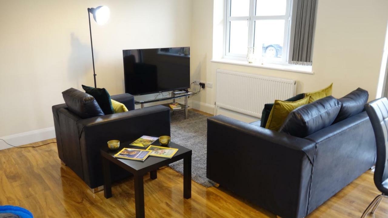 Luxury 2 Bed 2 Bath - Free Parking - 5Min To Airport - Sleeps 6 Apartment Ashford  Exterior foto
