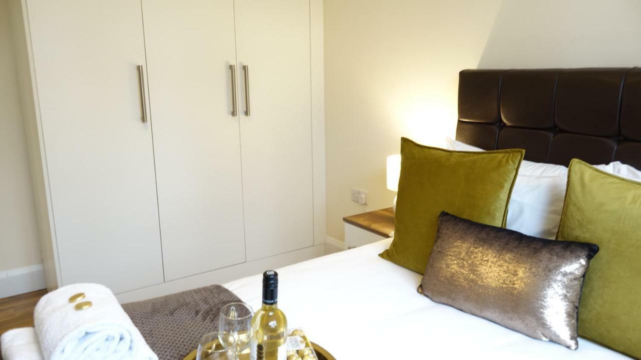 Luxury 2 Bed 2 Bath - Free Parking - 5Min To Airport - Sleeps 6 Apartment Ashford  Exterior foto