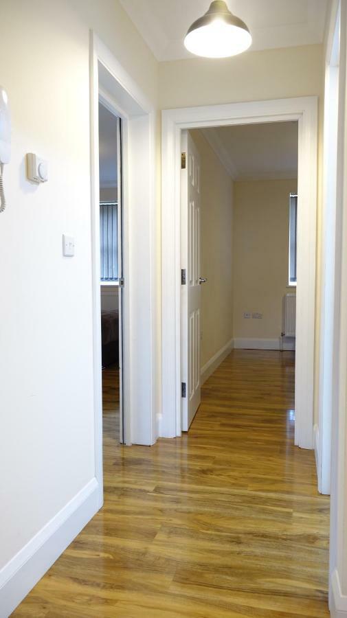Luxury 2 Bed 2 Bath - Free Parking - 5Min To Airport - Sleeps 6 Apartment Ashford  Exterior foto