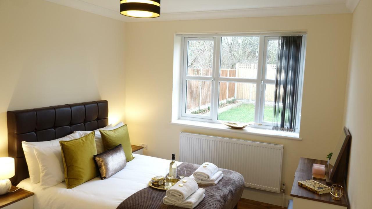 Luxury 2 Bed 2 Bath - Free Parking - 5Min To Airport - Sleeps 6 Apartment Ashford  Exterior foto